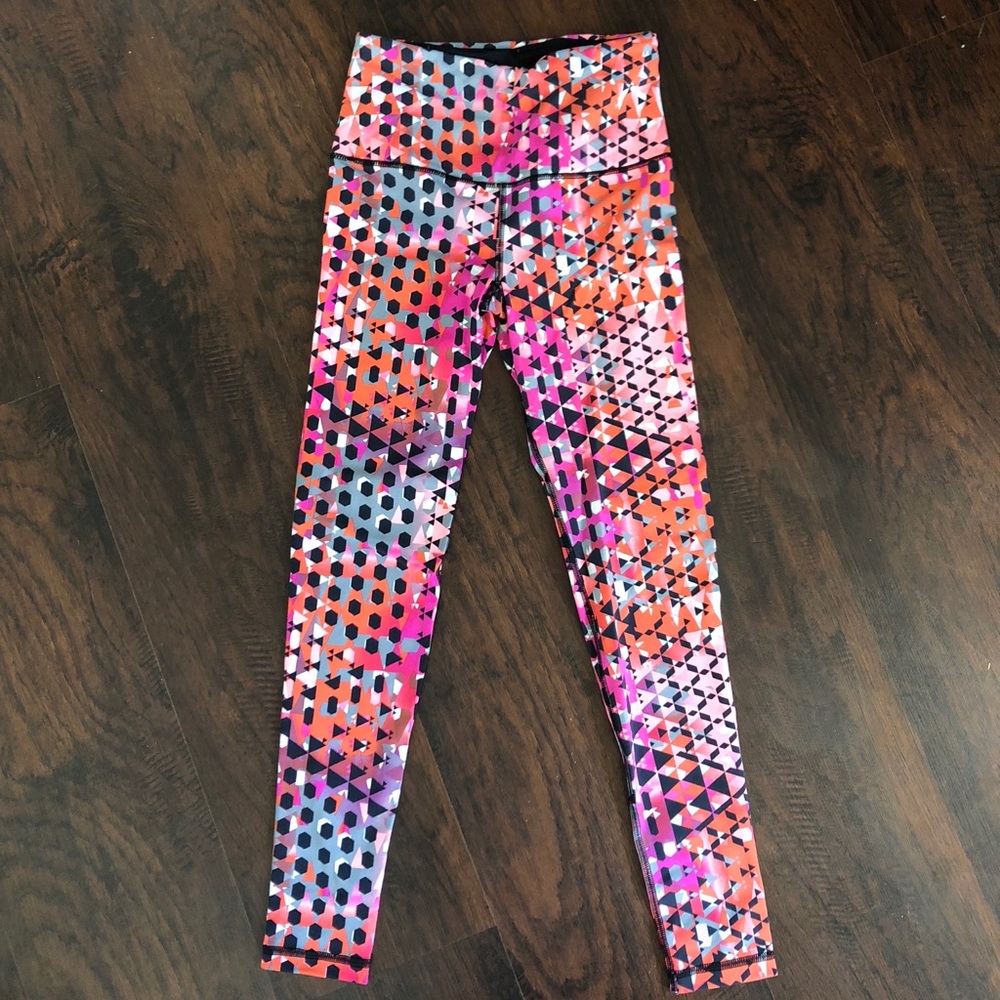 Victoria’s Secret NWOT Total Knockout Leggings